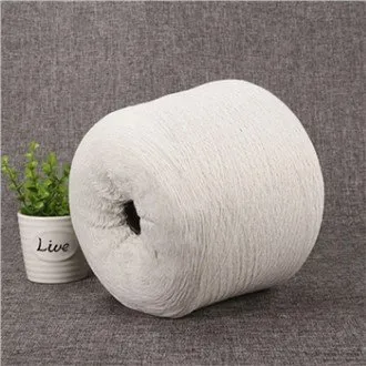 100 procent kammad bomullsgarn