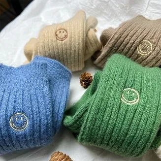 Casual strumpor i 100 procent merinoull, kashmir